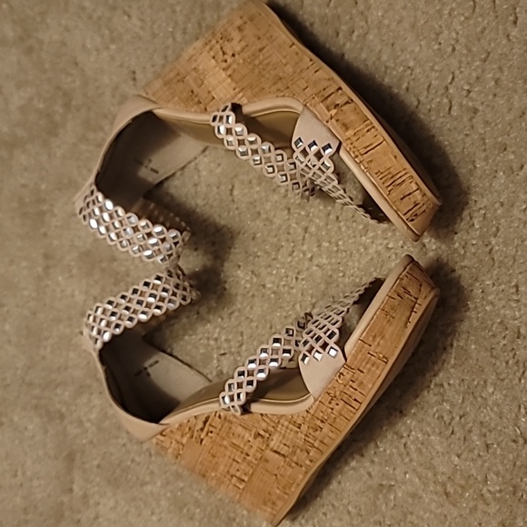 Yellow Box Wedge Sandals - Picture 4 of 8